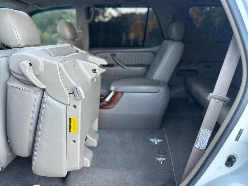 2005 Toyota Sequoia Limited