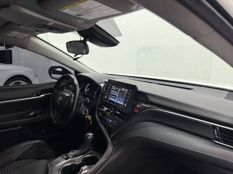 2023 Toyota Camry SE