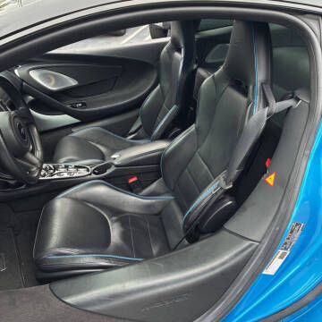 2022 McLaren GT