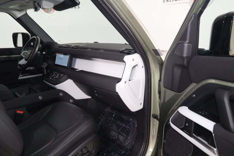 2023 Land Rover Defender