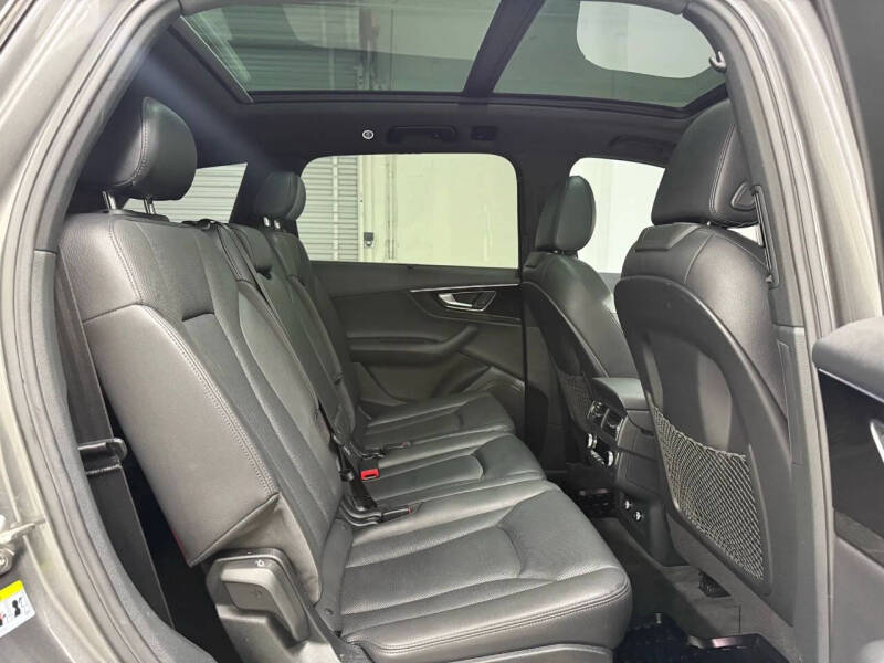 2019 Audi Q7 quattro Premium Plus 55 TFSI