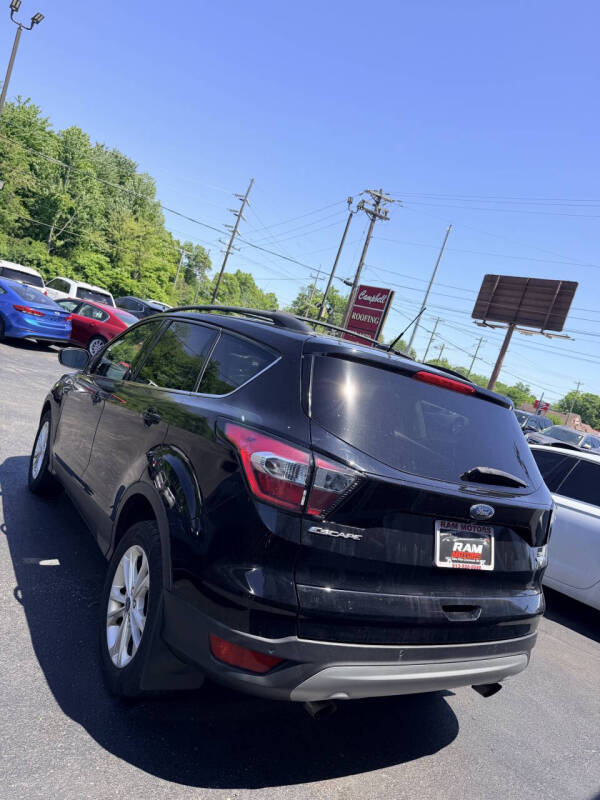 2017 Ford Escape SE