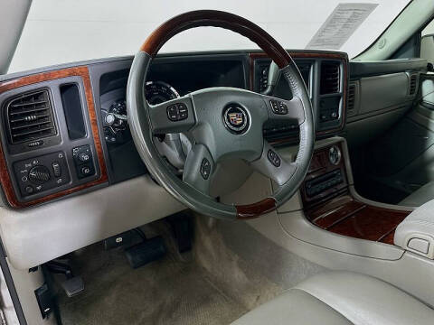 2005 Cadillac Escalade