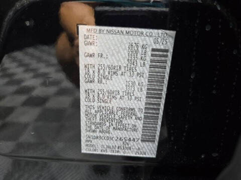 2025 Nissan Pathfinder SL