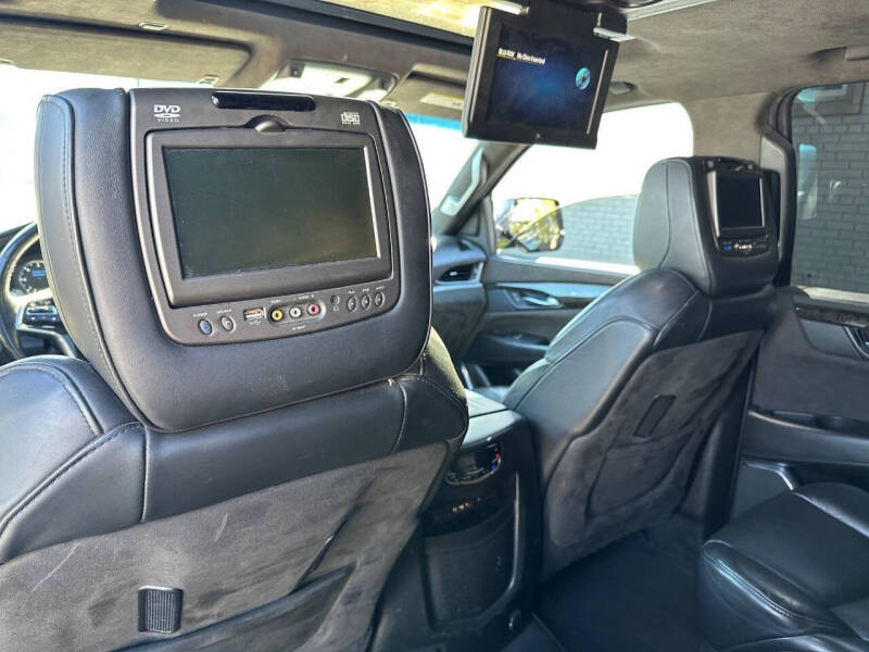 2015 Cadillac Escalade Platinum