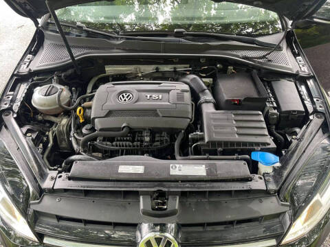 2017 Volkswagen Golf SportWagen