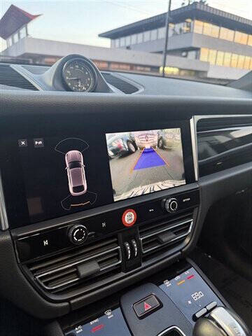 2023 Porsche Macan T