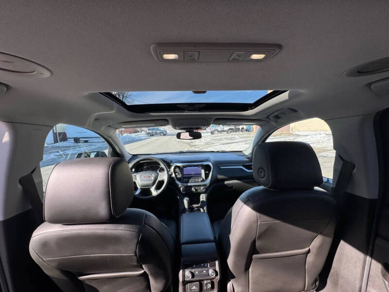 2017 GMC Acadia SLT-1