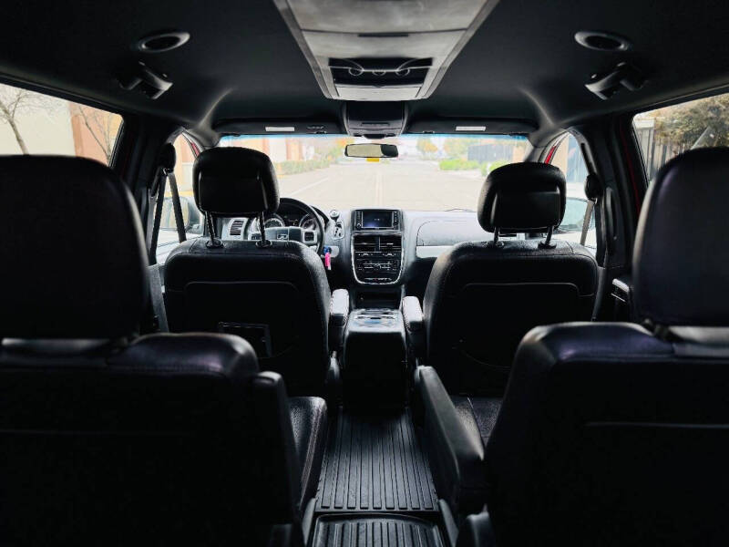 2016 Dodge Grand Caravan R/T