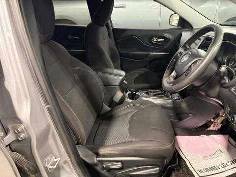 2019 Jeep Cherokee Latitude