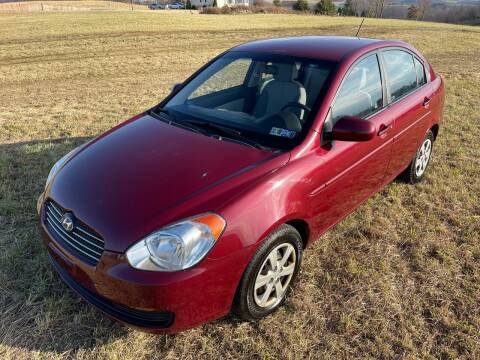 2010 Hyundai Accent for sale at Linda Ann's Cars,Truck's & Vans in Mount Pleasant PA