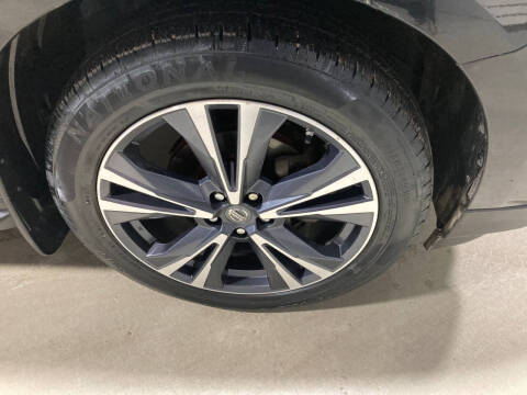 2017 Nissan Pathfinder Platinum