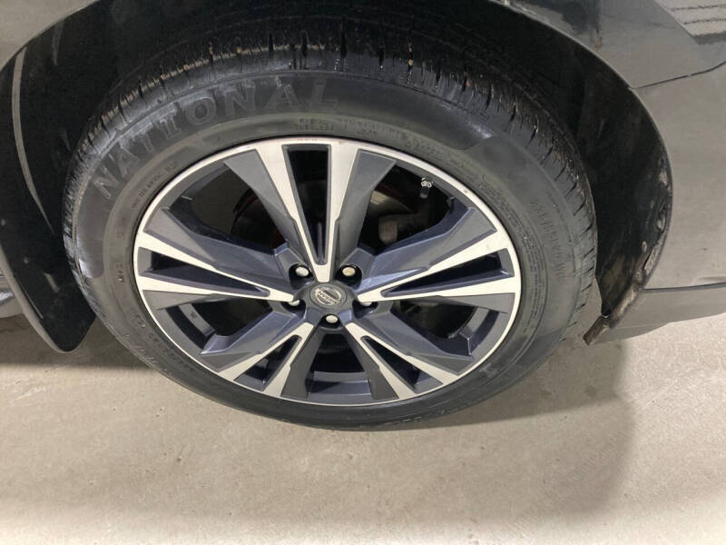 2017 Nissan Pathfinder Platinum