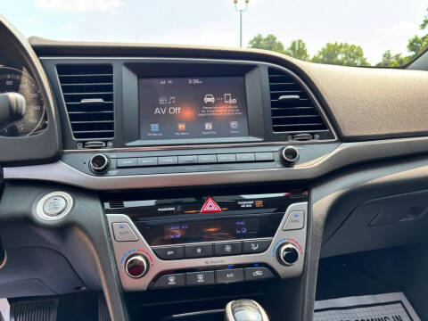 2018 Hyundai Elantra