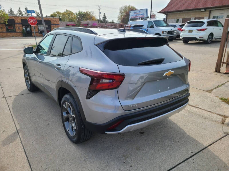 2025 Chevrolet Trax LT