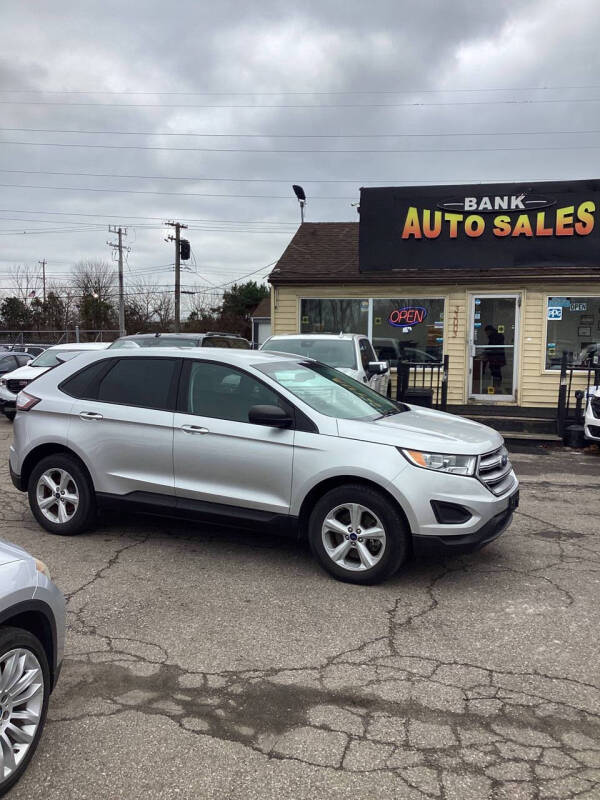 2017 Ford Edge SE photo 2