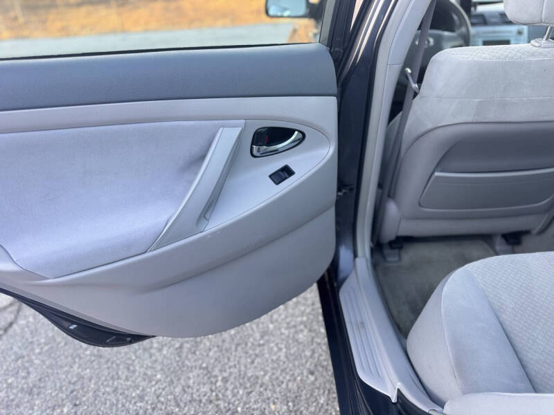 2009 Toyota Camry LE