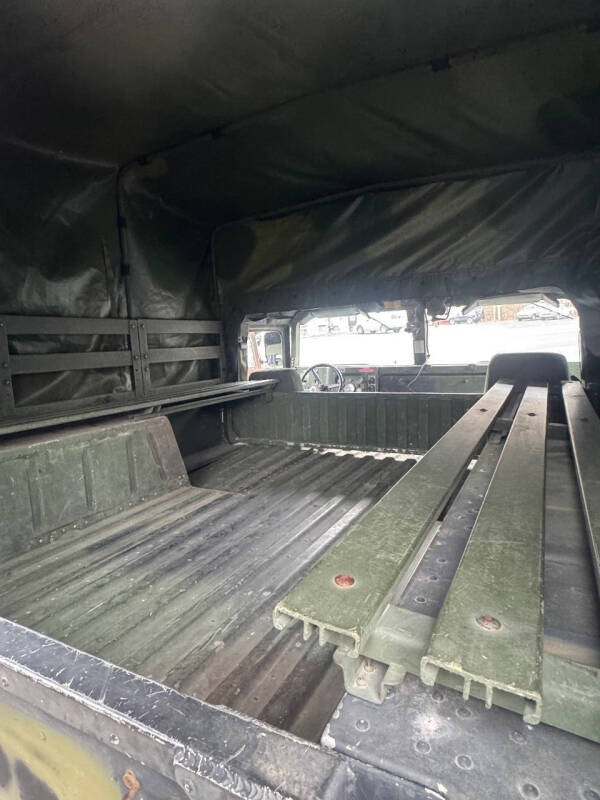 2002 AM General HMMWV