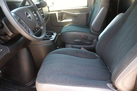 2025 GMC Savana 2500