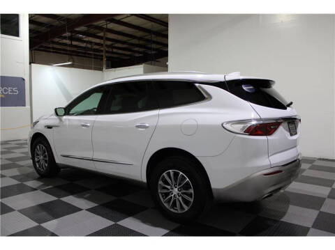 2022 Buick Enclave Essence