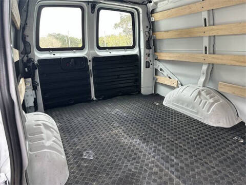 2024 Chevrolet Express 2500