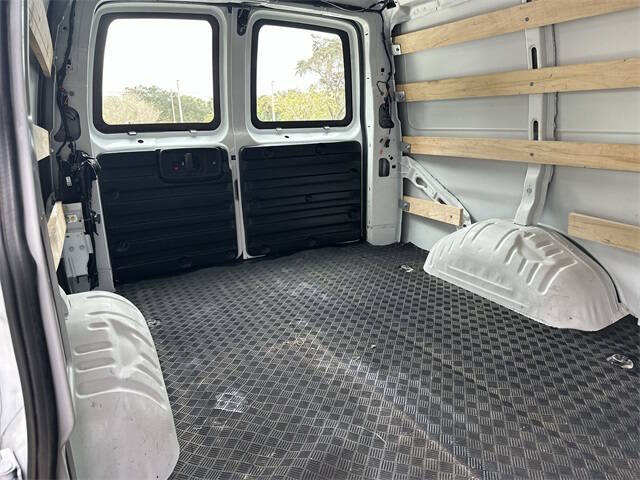 2024 Chevrolet Express 2500