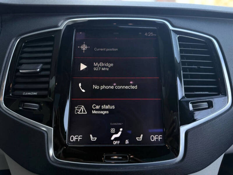 2016 Volvo XC90 T6 Momentum