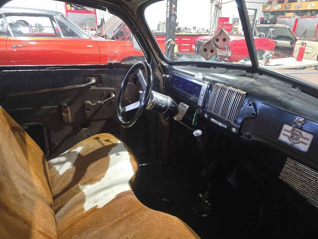 1940 Chevrolet Master Deluxe 18