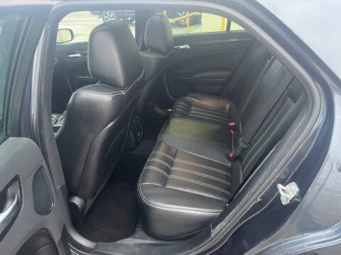 2016 Chrysler 300 S Alloy Edition