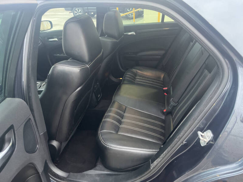 2016 Chrysler 300 S Alloy Edition