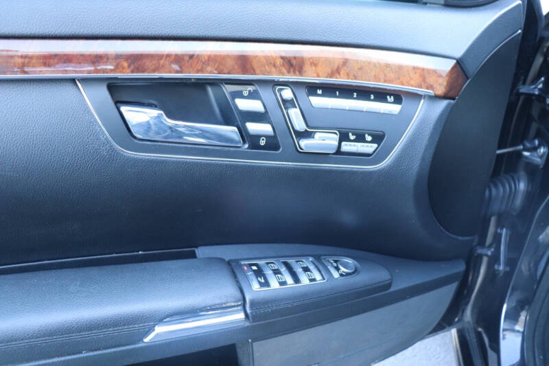 2008 Mercedes-Benz S-Class S 550