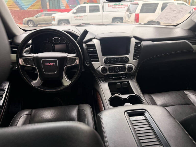 2017 GMC Yukon XL SLT