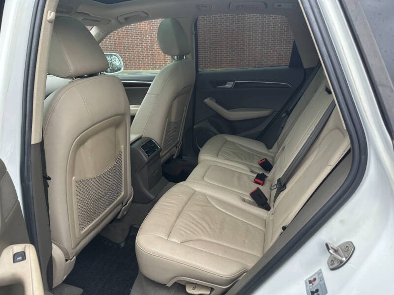 2012 Audi Q5 2.0T quattro Premium Plus