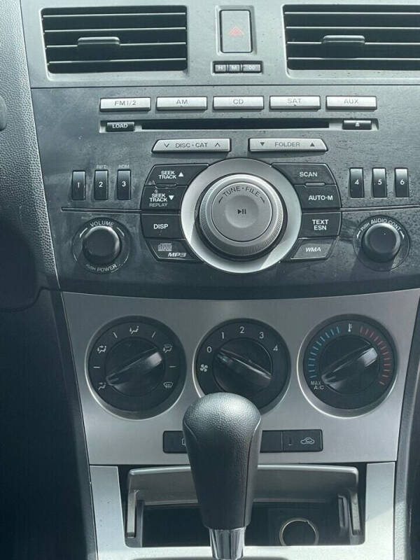 2010 Mazda MAZDA3 i Touring