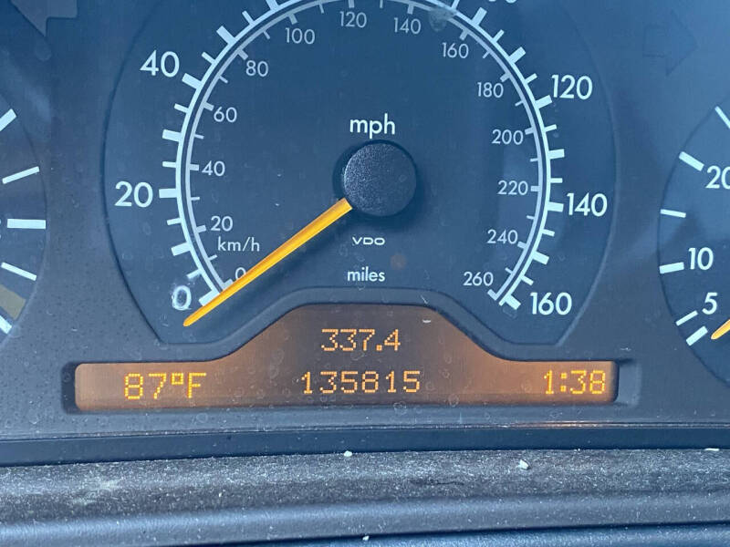 1996 Mercedes-Benz E-Class E 320