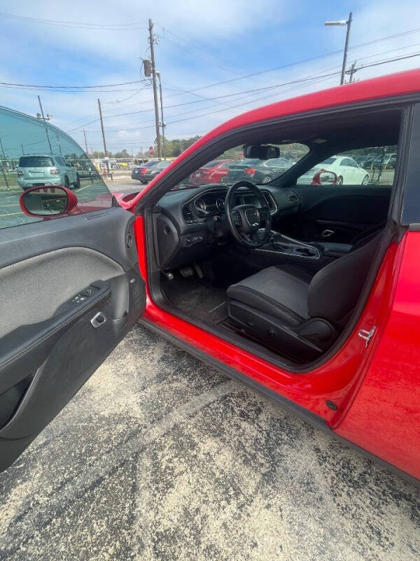 2015 Dodge Challenger SXT