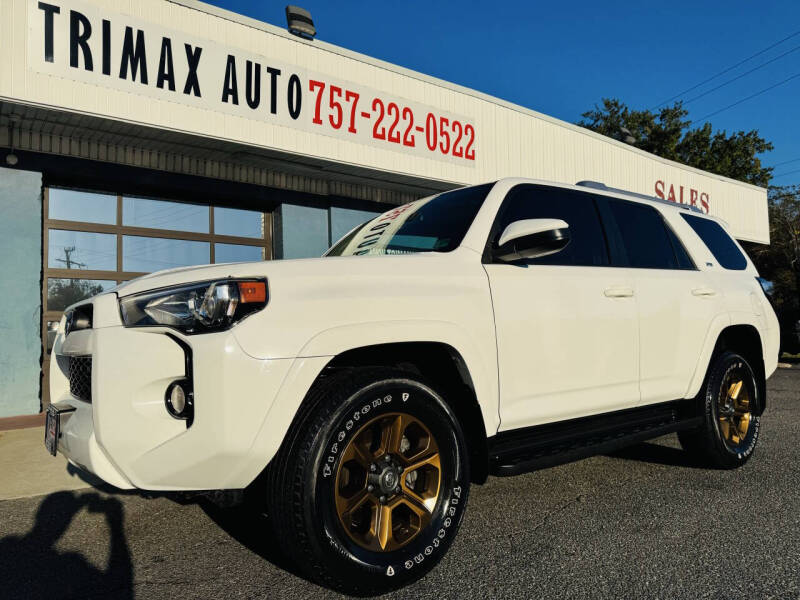 2016 Toyota 4Runner SR5's photo