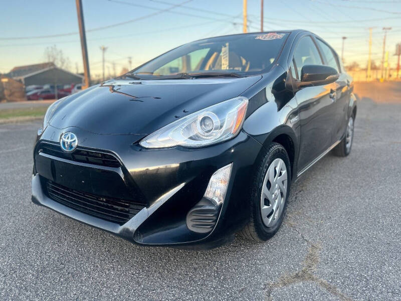 2016 Toyota Prius c Two