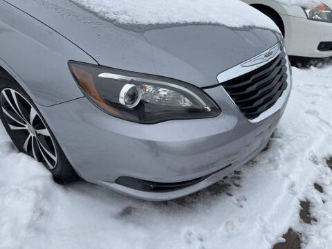 2013 Chrysler 200 Limited