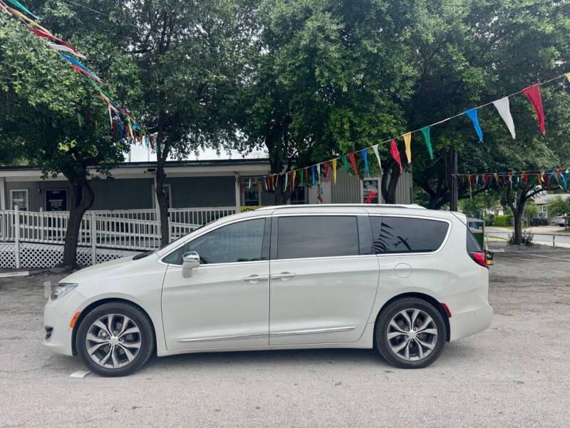 2017 Chrysler Pacifica Limited