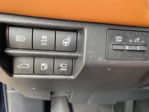 2022 Toyota Avalon Hybrid Limited