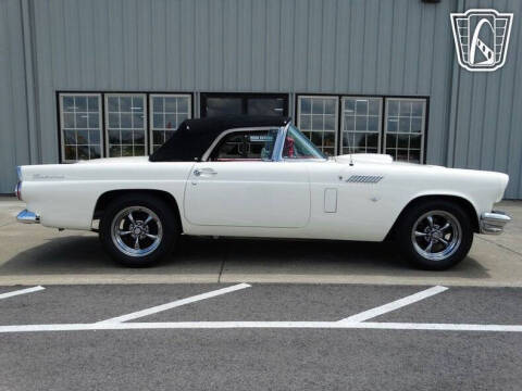 1956 Ford Thunderbird