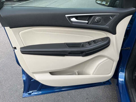 2021 Ford Edge Titanium