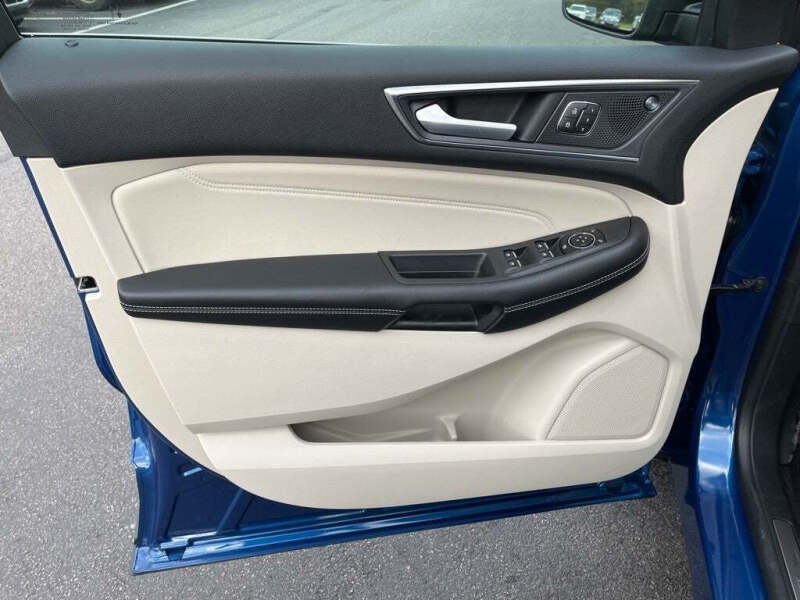 2021 Ford Edge Titanium