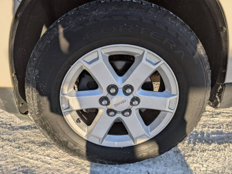 2013 GMC Acadia SLE-2