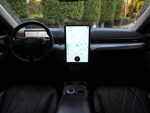 2021 Ford Mustang Mach-E California Route 1