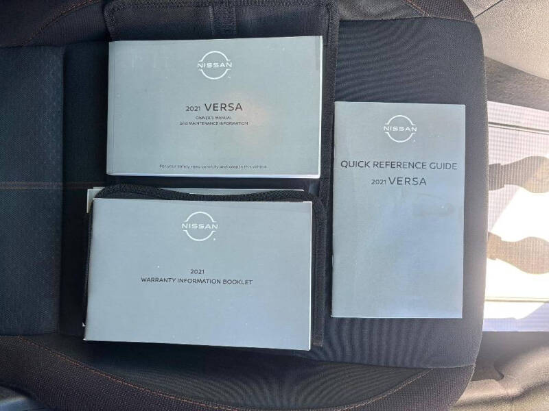 2021 Nissan Versa SR