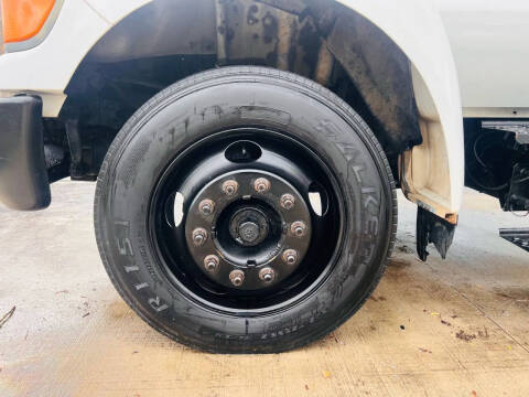 2004 Ford F-650 Super Duty