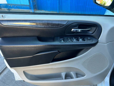 2017 Dodge Grand Caravan SE Plus