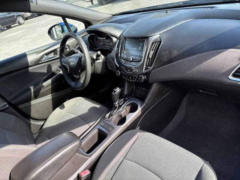 2018 Chevrolet Cruze LT Auto